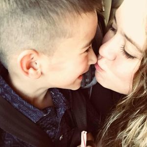 Meet your Posher, Elise